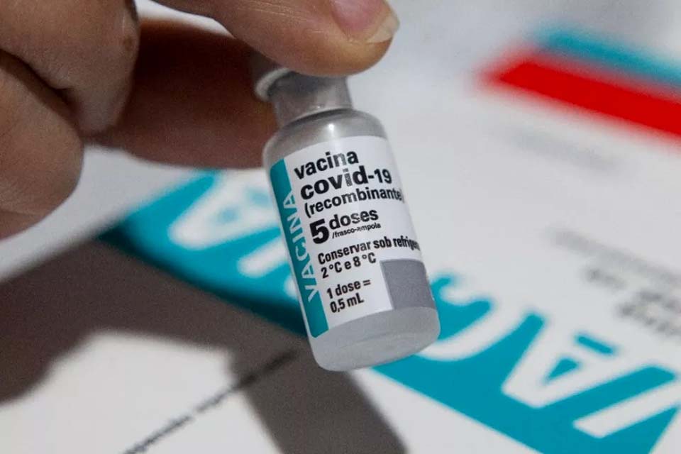 Anvisa autoriza estudo clínico com terceira dose da AstraZeneca