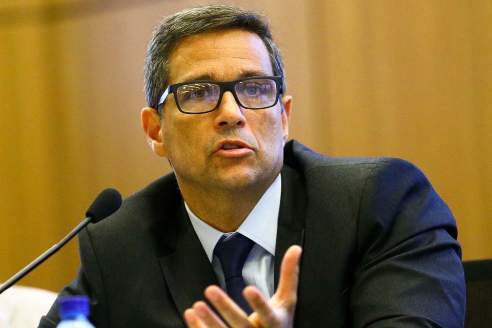 Autonomia do BC aumenta chances de inflação baixa, diz Campos Neto