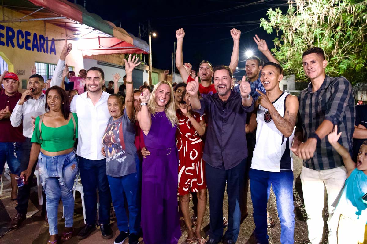 Ieda Chaves participa de encontro com moradores do bairro São Francisco durante agenda