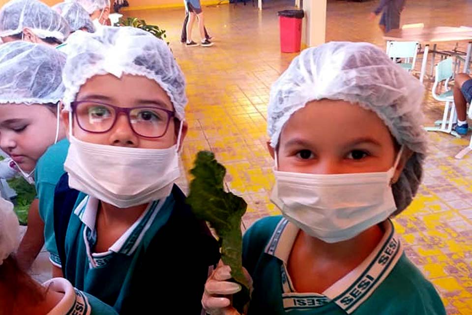 Alunos da rede pública municipal podem concorrer a bolsa integral de estudos no Sesi