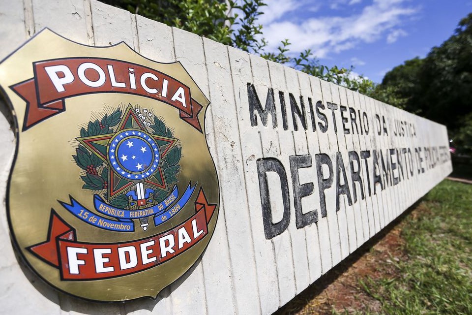 PF prende integrantes de quadrilha que confeccionava cédulas falsas