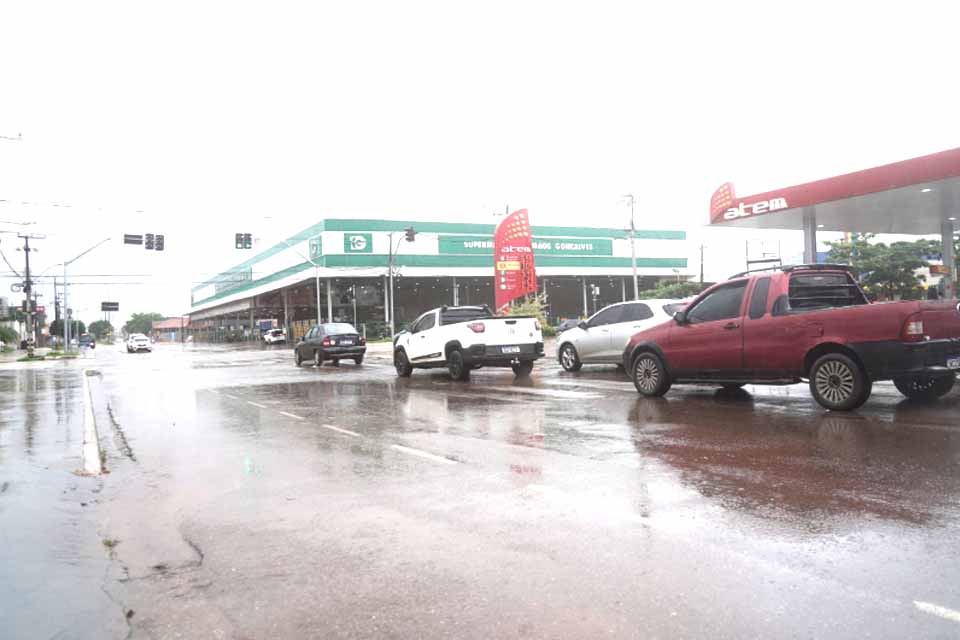 Porto Velho avança com obras de drenagem que eliminam pontos históricos de alagamento; Ações da Prefeitura garantem mobilidade