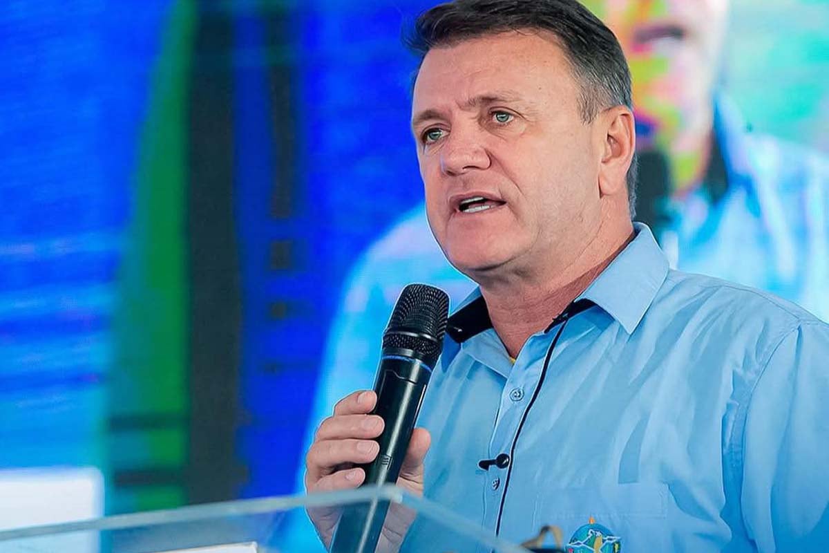 Deputado Luizinho Goebel participa de entrega de implementos agrícolas para associação rural em Nova União