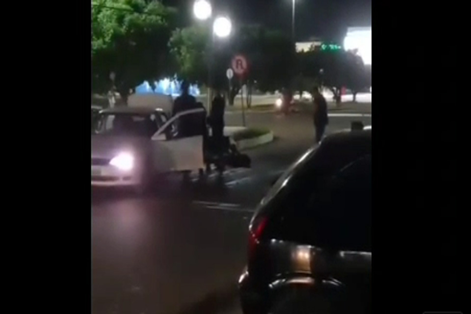 Trio é preso após fugir de abordagem e ser flagrado com armas e drogas