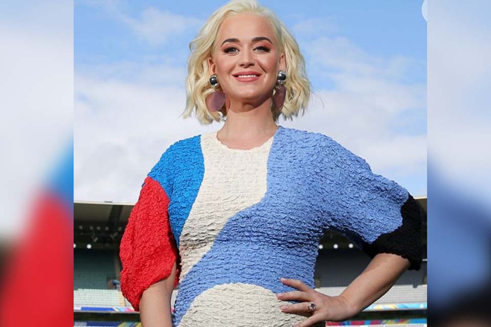 Katy Perry conta como é estar grávida durante uma pandemia