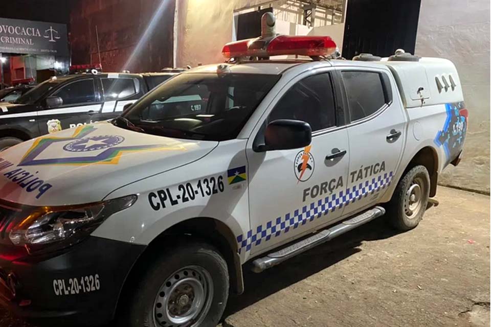 Dupla é presa pela Polícia Militar após assaltar motoboy na Zona Sul 