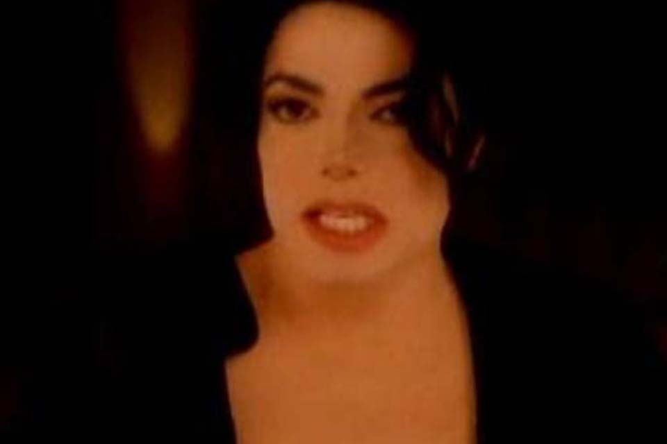 Ex-esposa de Michael Jackson se arrepende de não ter ajudado o cantor, diz jornal