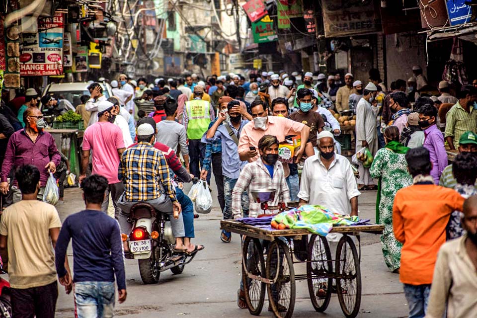 Índia bate novo recorde de casos de Covid-19 em 24 horas