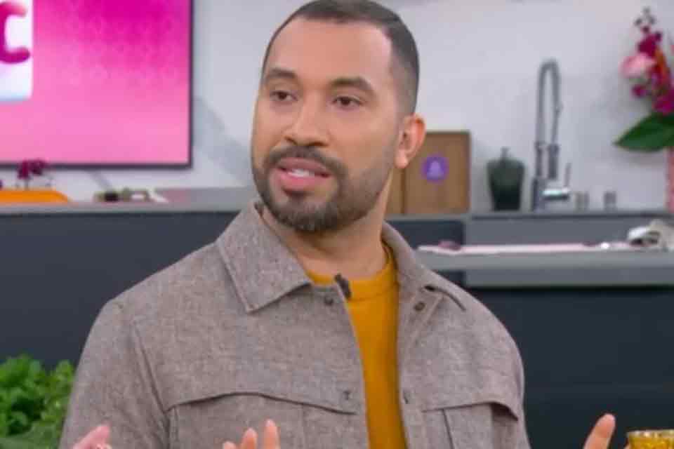 “Era possível”: Gil do Vigor celebra aprovação em fase do PhD e fala sobre superação