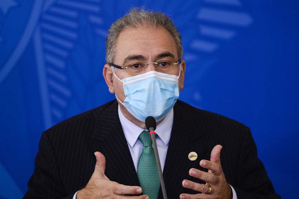 Queiroga anuncia 15,5 milhões de doses de vacina da Pfizer até junho