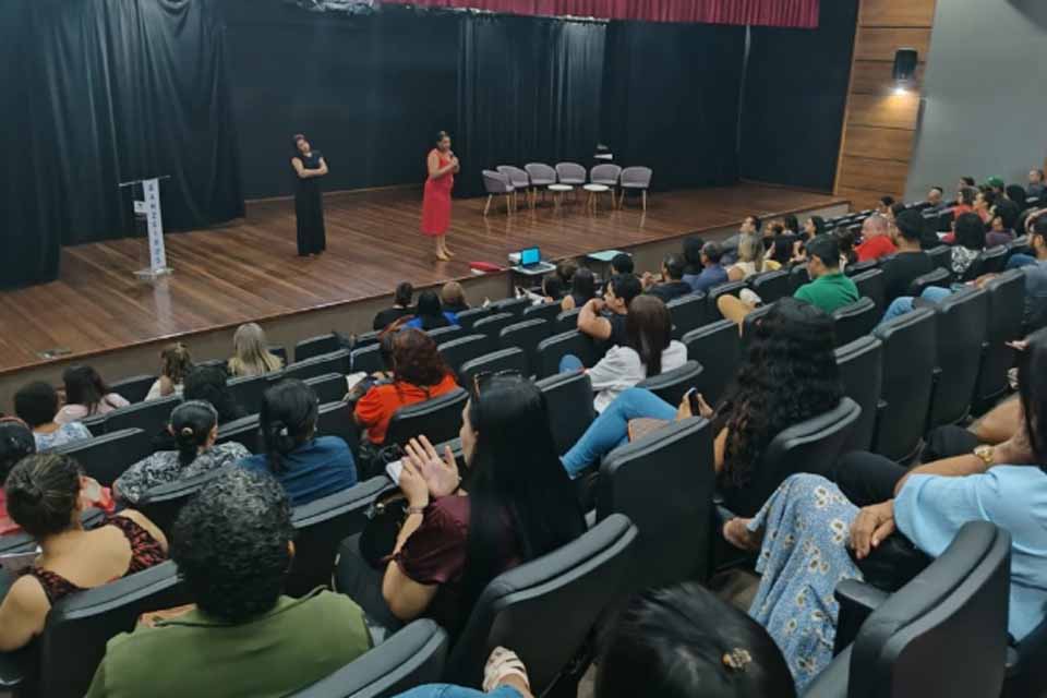 Prefeitura de Porto Velho incentiva formação de profissionais da educação com novo curso de especialização em parceria com a UEA