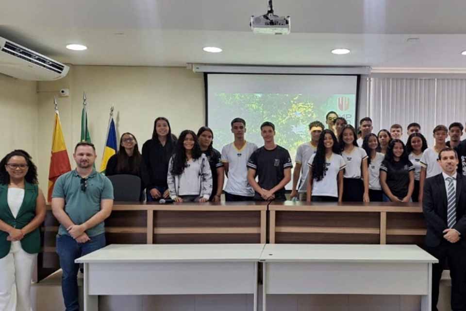 Secretaria de Agronegócio e Meio Ambiente de Jaru promove palestra sobre queimadas urbanas e preservação do rio Mororó