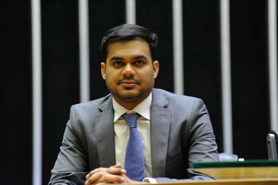 Deputado Expedito Netto garante R$ 3 milhões para pavimentação de ruas no município de Ouro Preto do Oeste