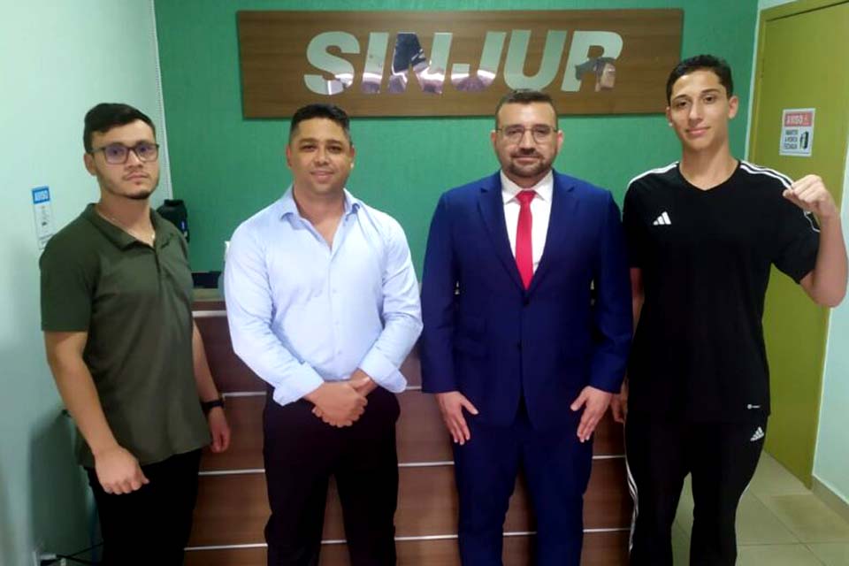 Sindicato dos Trabalhadores no Poder Judiciário recebe visita de Deputado Estadual Ribeiro do SINPOL