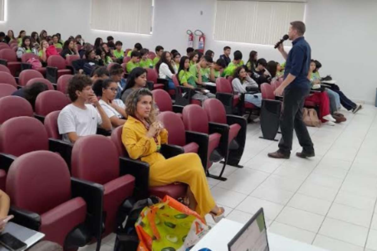 Secretaria de Meio Ambiente apresenta balanço das ações em ciclo de palestras