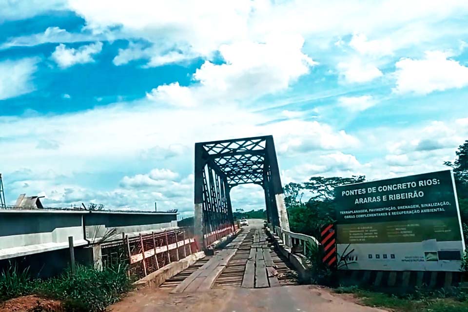 Recuperação das pontes dos rios Araras e Ribeirão serão iniciadas na próxima semana pelo DNIT