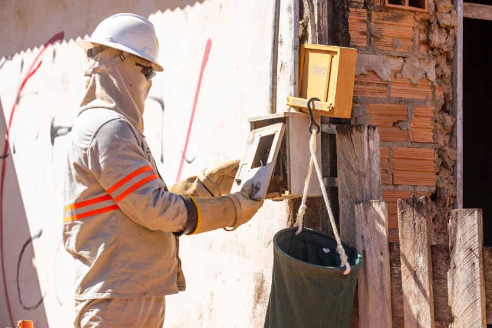 Alerta: religar energia por conta própria aumenta risco de acidentes e pode ser fatal