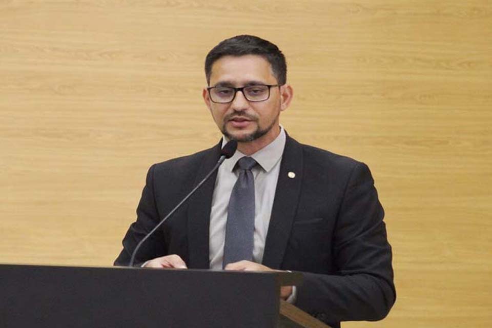 Anderson Pereira volta alertar governo sobre criminalidade no Orgulho do Madeira e quer construção de base de policiamento 