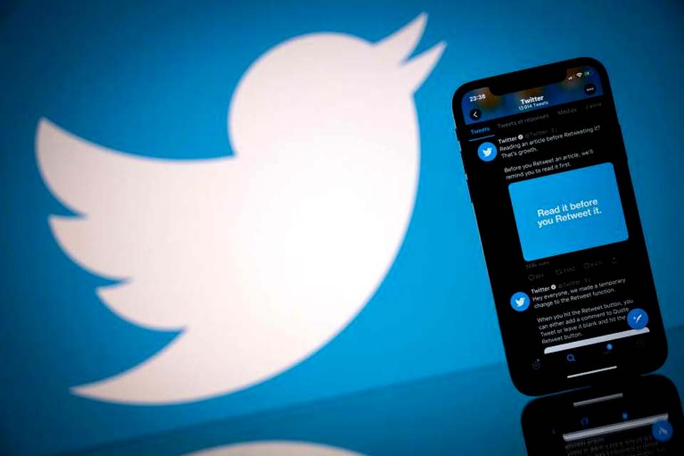 Ex-CEO do Twitter processa empresa por não cobrir despesas legais