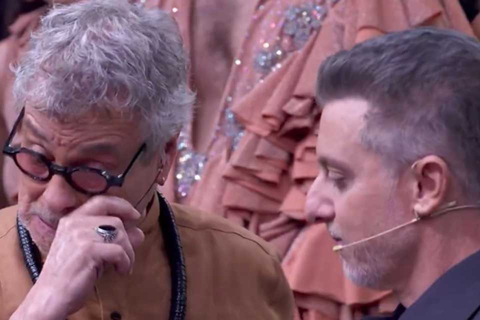 Carlinhos de Jesus surpreende ao dançar salsa com Luciano Huck após longo tratamento