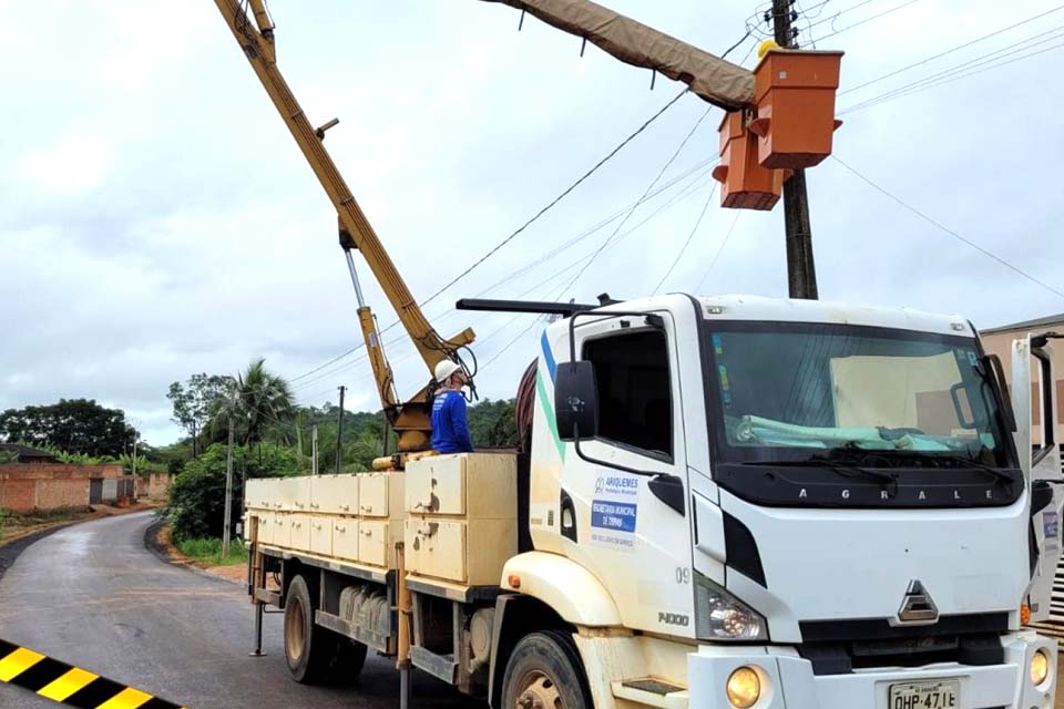 Secretaria Municipal de Obras e Serviços Públicos conclui pavimentação asfáltica da Rua Projetada