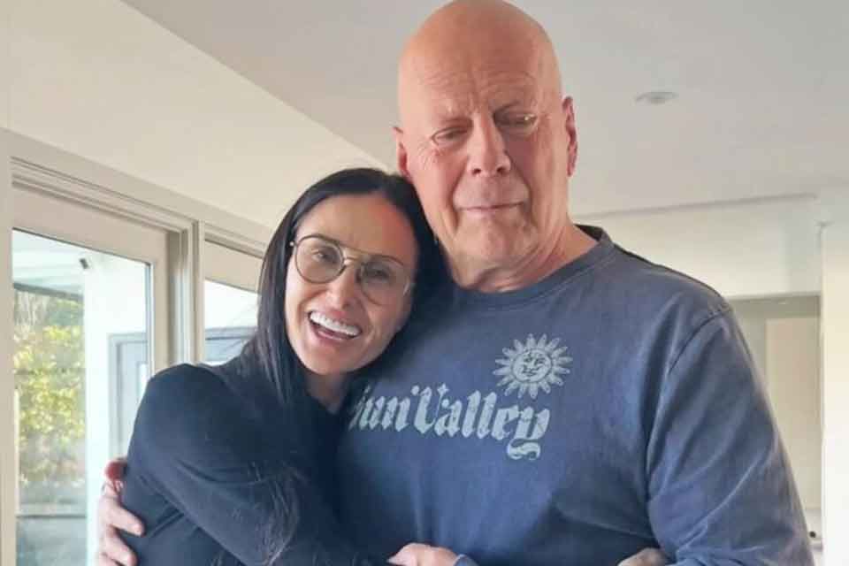 Demi Moore fala sobre saúde de Bruce Willis: “É difícil ver alguém mudar dessa forma”