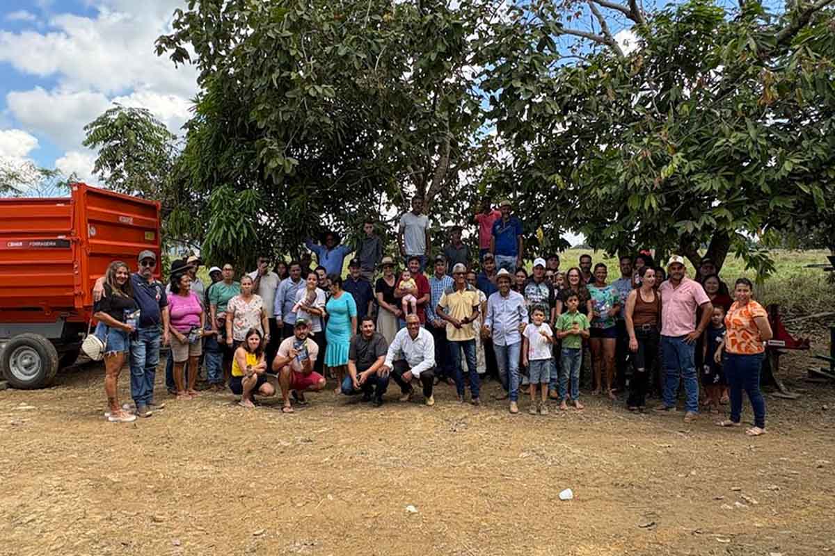 Associação rural de Machadinho reforça produção com implementos agrícolas destinados pelo deputado Pedro Fernandes