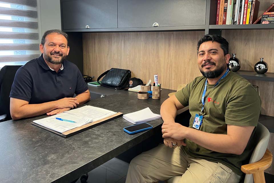 Realização de cirurgias cardíacas em Ji-Paraná é pauta de reunião entre deputado Laerte Gomes e secretário da Sesau