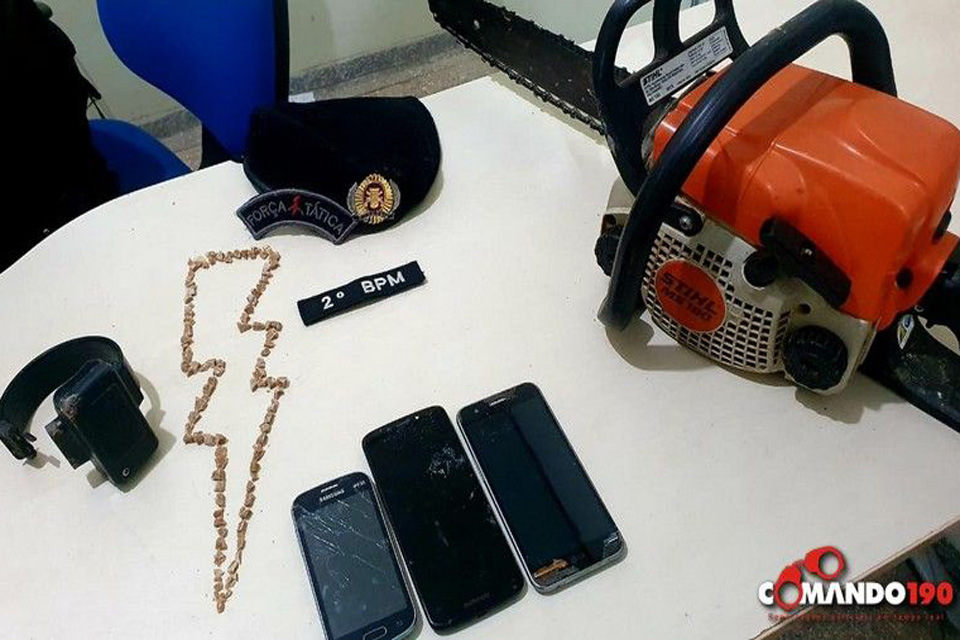 Após troca de tiros, PM apreende mais de 100 pedras de Crack em Boca de Fumo