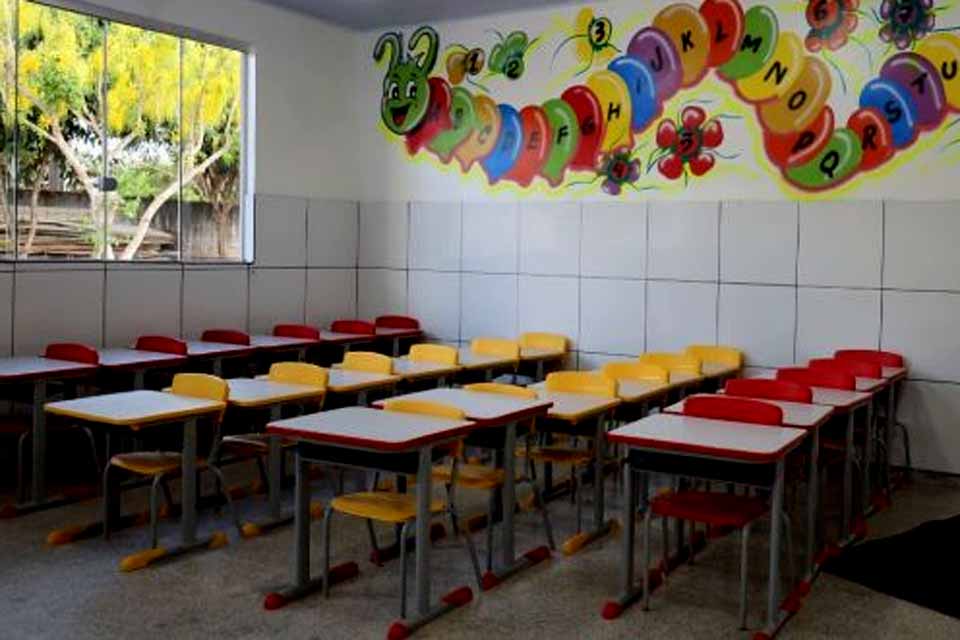 Prefeitura inaugura novas salas de aula na Escola Luiz Cabral de Souza