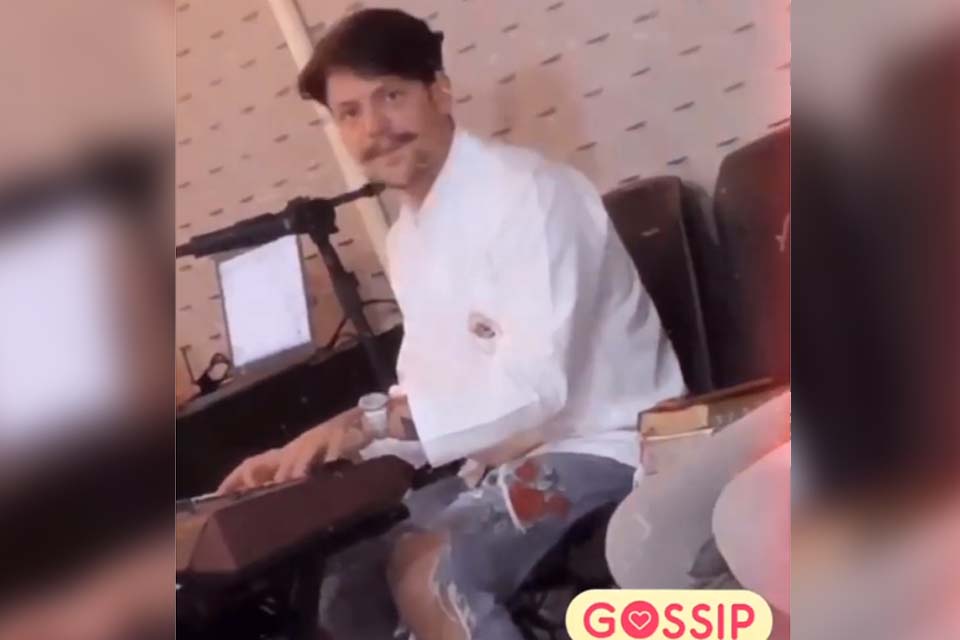 Saulo Poncio é filmado na igreja após suposta traição e web nota: 'Sem aliança'