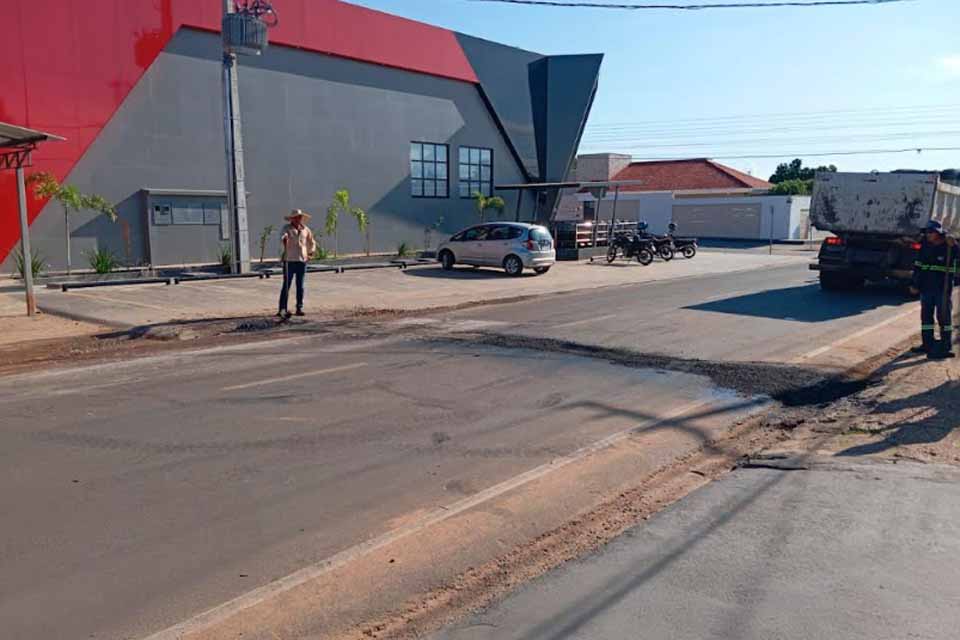 Prefeito Affonso intensifica recuperação de ruas em Ji-Paraná