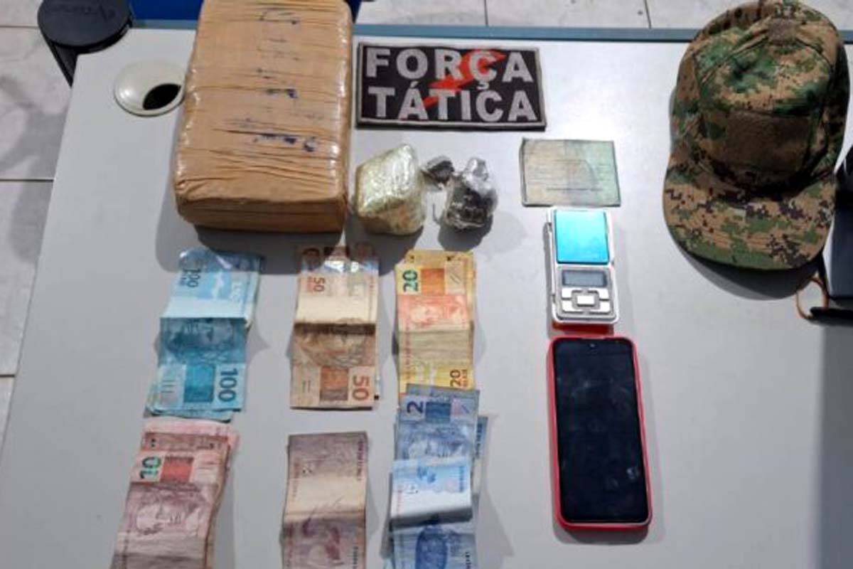 Homem é preso com maconha e balança de precisão na Zona Leste
