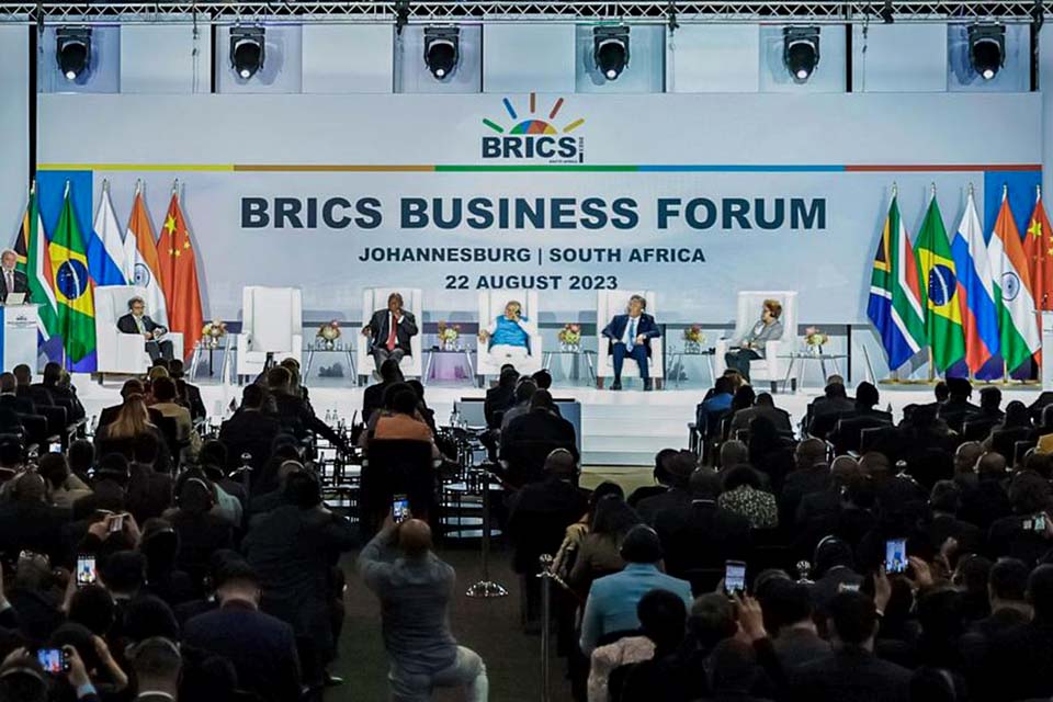 Cúpula do Brics tem plenária principal nesta quarta-feira