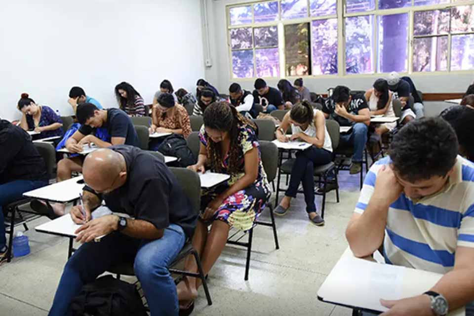 Candidatos do Encceja 2026 podem consultar o cartão de inscrição