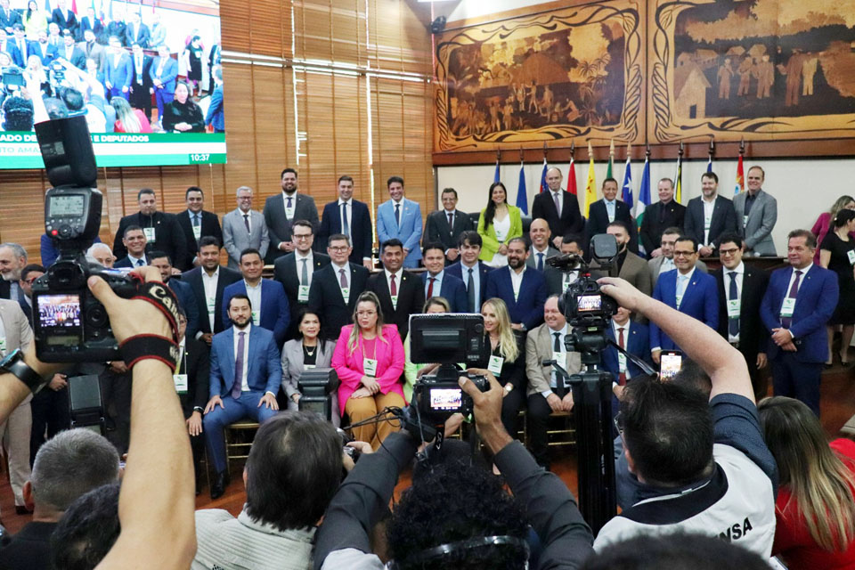 Deputados de Rondônia prestigiam 3ª reunião do Parlamento Amazônico em Rio Branco