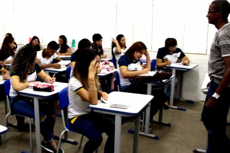 SINTERO informa: abertos os editais de concurso para professores/as e técnicos/as da rede estadual