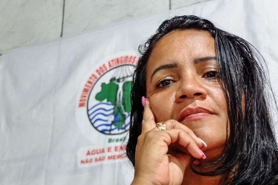 Saiu na capa do UOL  — 'Tenho medo da covardia': como vive Flávia, ameaçada de morte por defender a  Amazônia em Rondônia