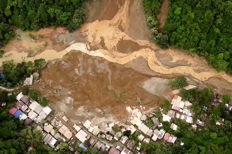 Aumenta para 68 o número de mortos em deslizamento de terras nas Filipinas