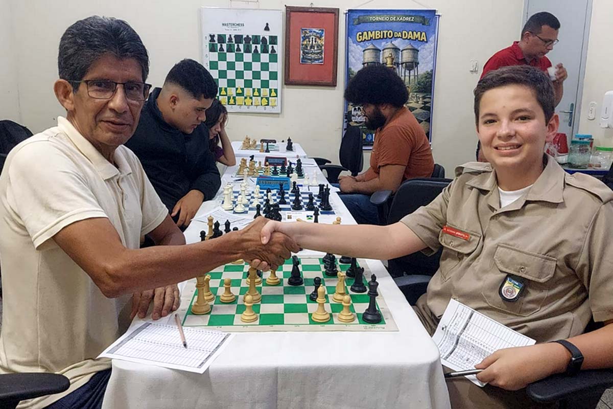 Robson Amorim assume a liderança e torneio de xadrez entra em fase decisiva 