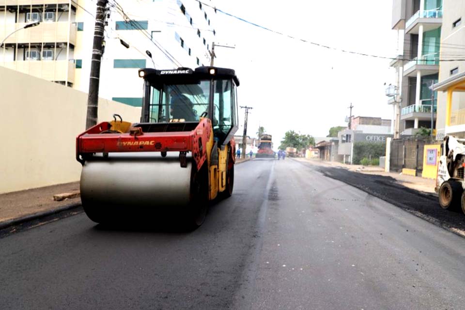 Porto Velho: Semisb realiza pavimentação e tapa buracos