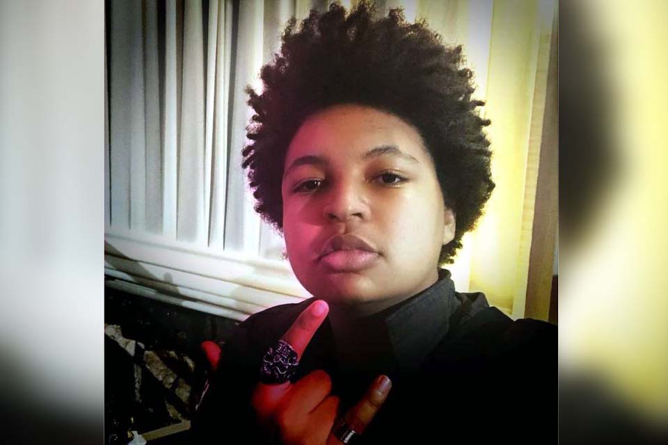 Ator JP Rufino é alvo de comentários racistas no Instagram