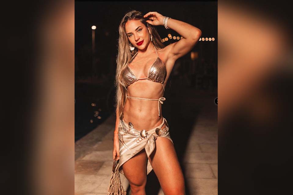 Gabi Martins compartilha visual utilizado em festa de aniversário e arranca suspiros de fãs