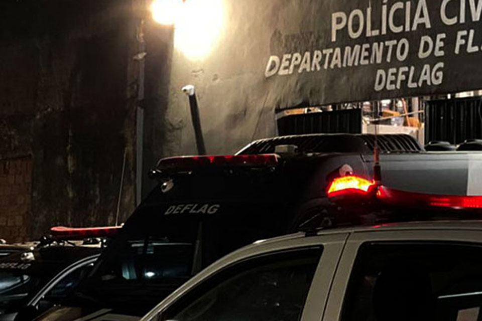 PM prende foragido por homicídio em terreno atrás do 5° BPM