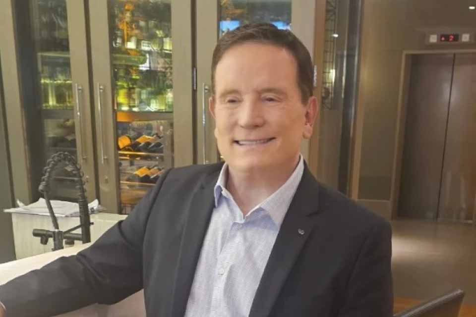 Record desmente entrevista falsa de Roberto Cabrini criada com inteligência artificial