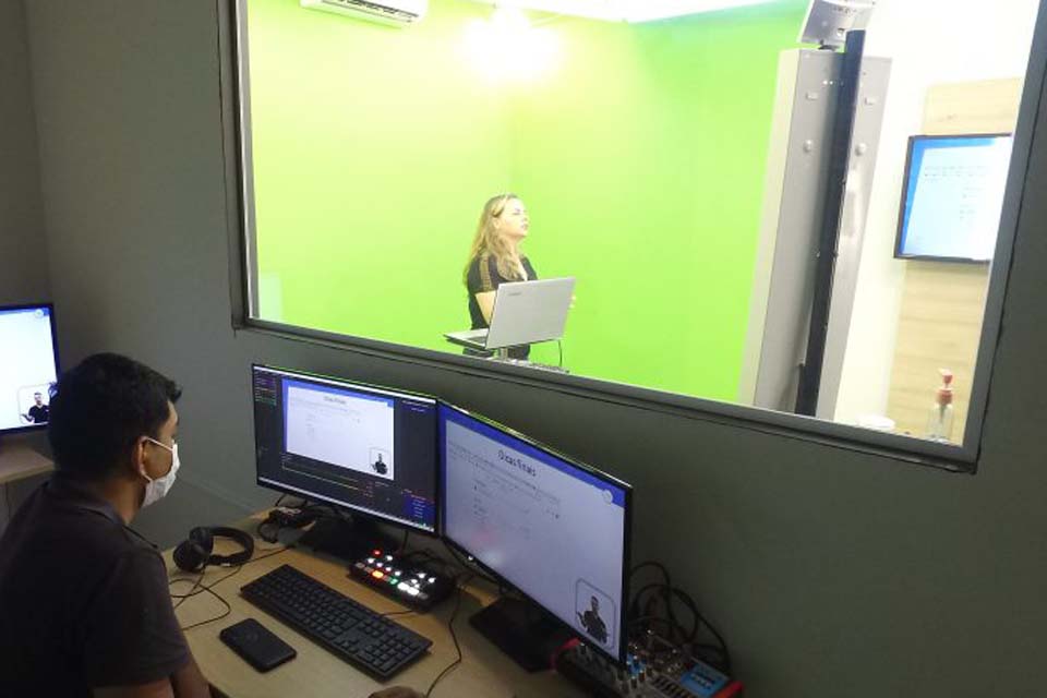 Seduc realiza ciclo de palestras em parceria com Setur para incentivar o protagonismo juvenil