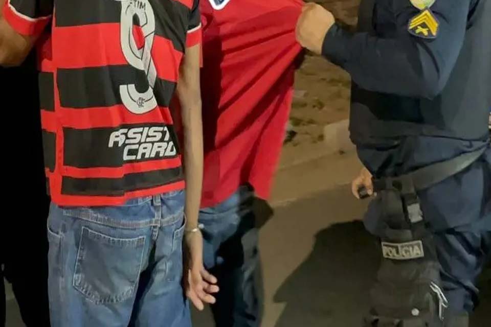 PM estoura mocó e apreende cinco motos com quadrilha na zona leste