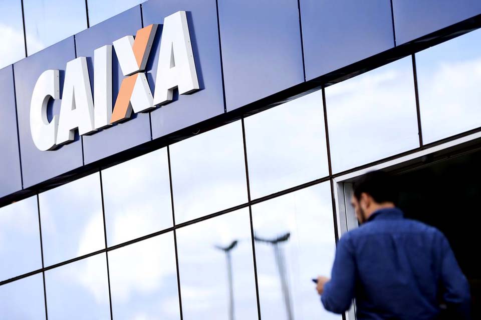 Caixa paga auxílio emergencial para nascidos em julho