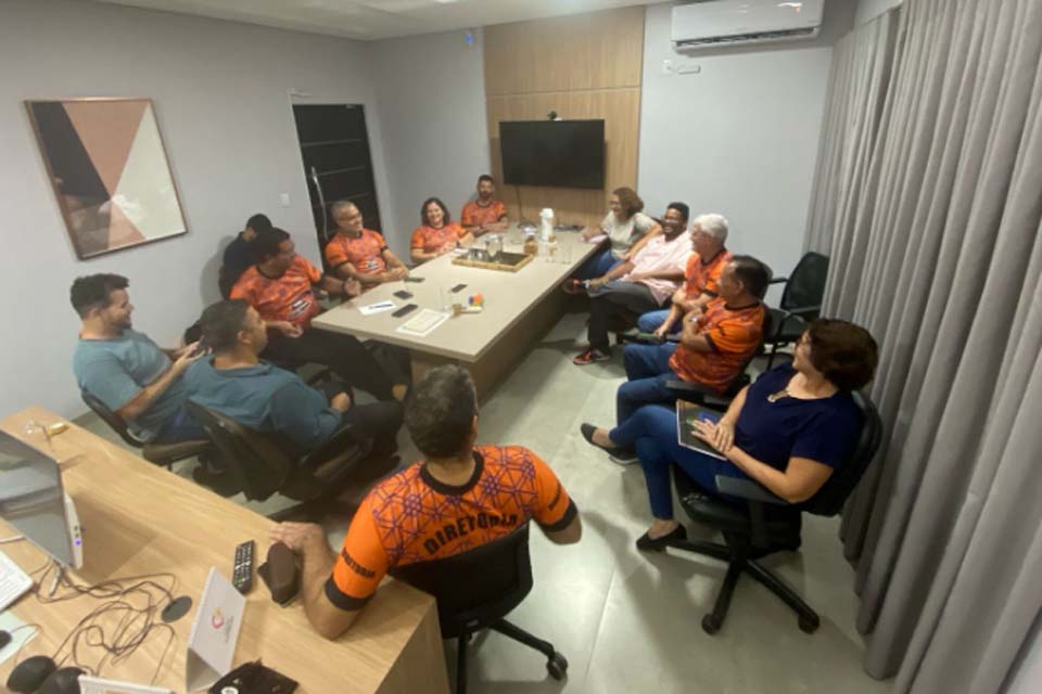 SINJUR e Associação Amigos buscam parceria para beneficiar servidores do Judiciário