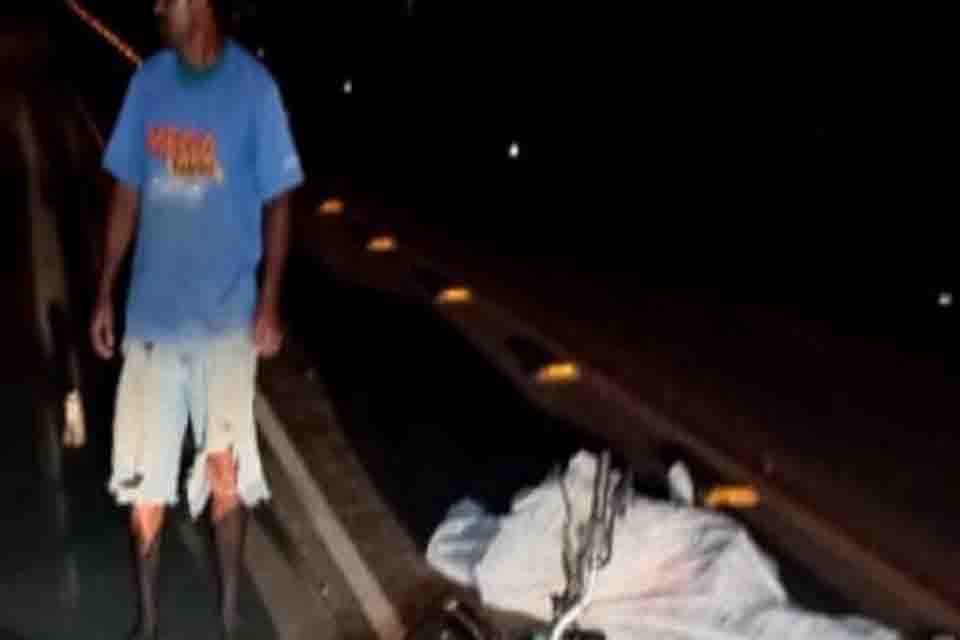 Motociclista morre em acidente envolvendo moto e caminhão na RO 479